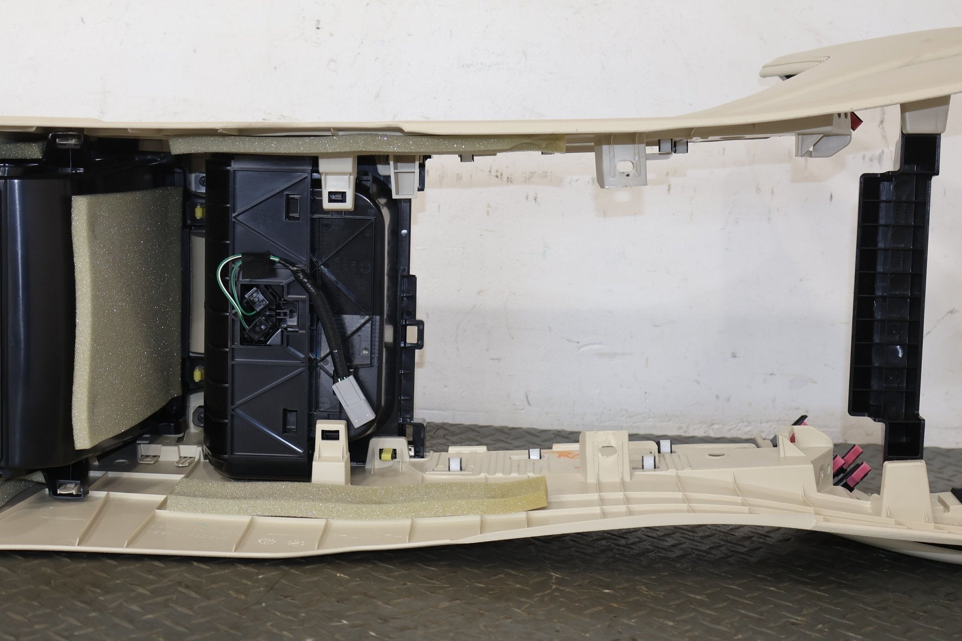 2013 Lexus GX460- Front Console