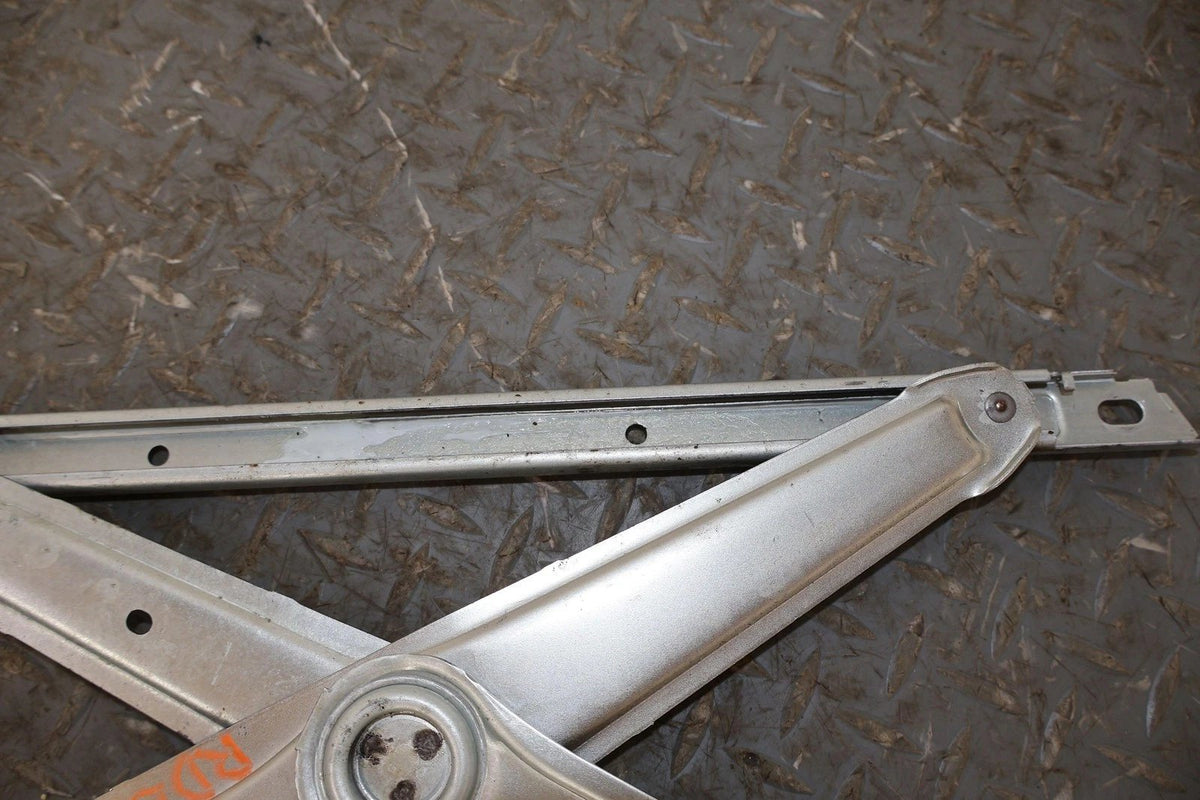 2013 Lexus GX460- FRONT DOOR REGULATOR