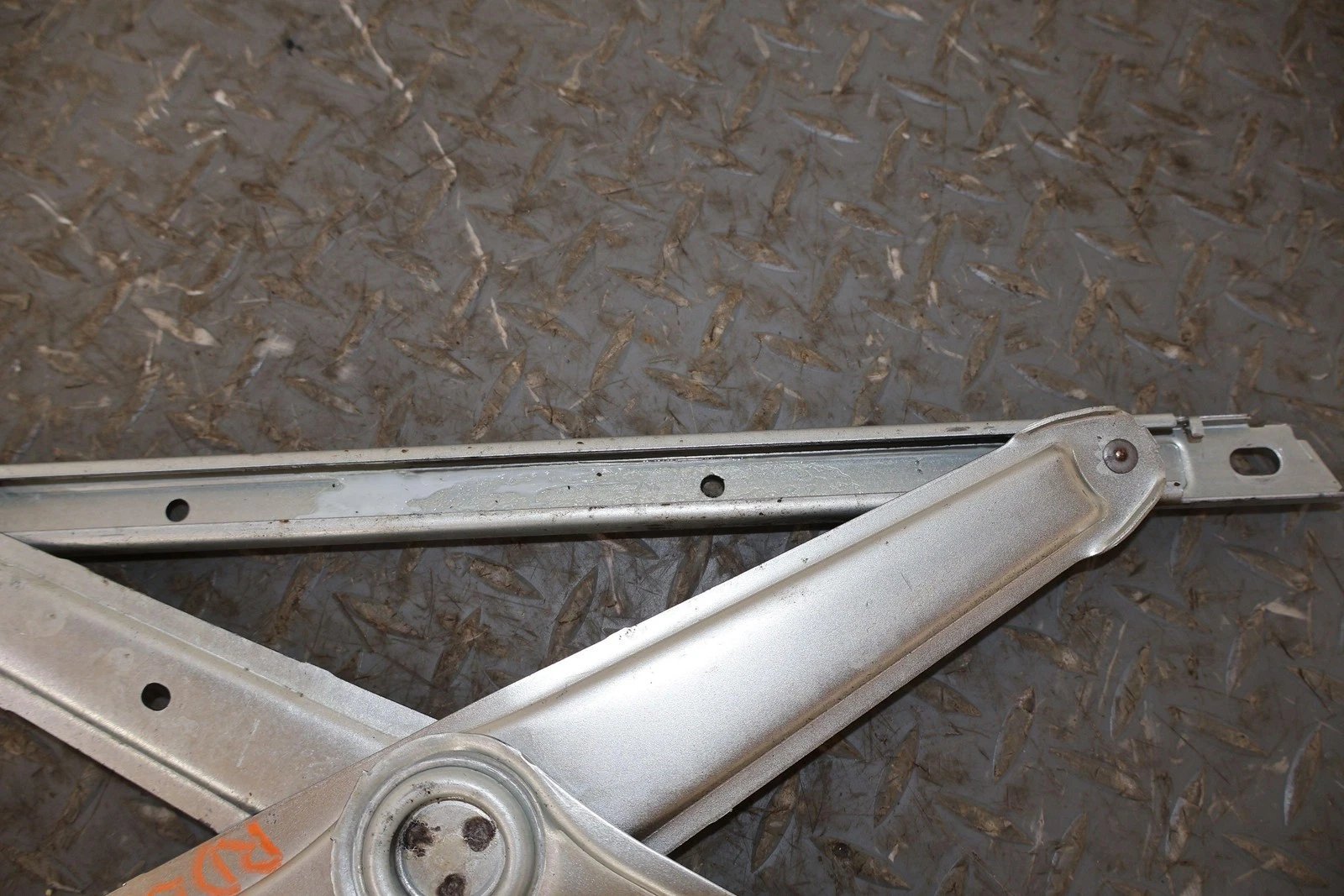 2013 Lexus GX460- FRONT DOOR REGULATOR