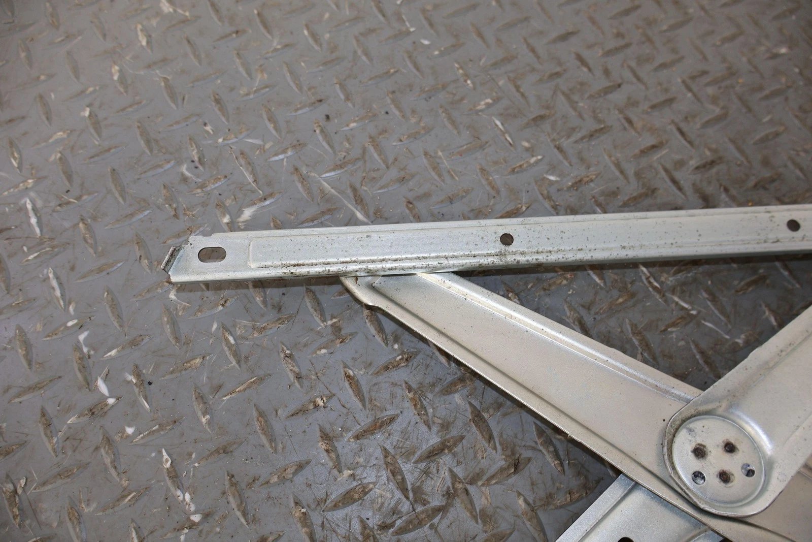 2013 Lexus GX460- FRONT DOOR REGULATOR