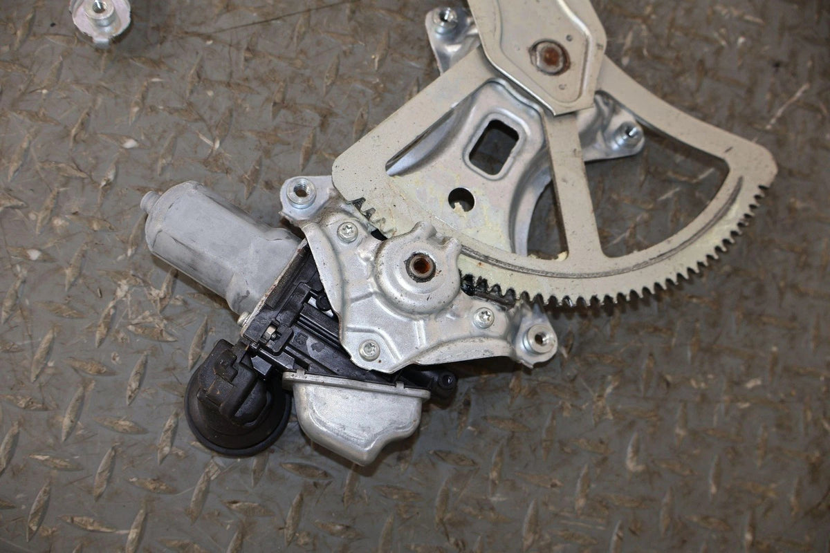 2013 Lexus GX460- FRONT DOOR REGULATOR