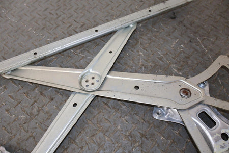 2013 Lexus GX460- FRONT DOOR REGULATOR