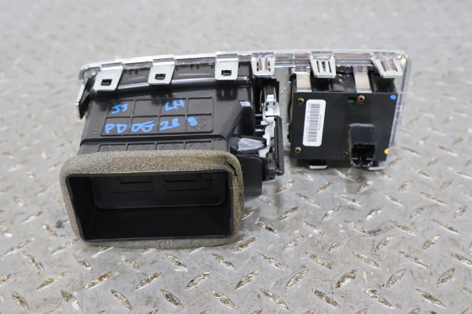 2013 Ram 1500- Headlight Switch