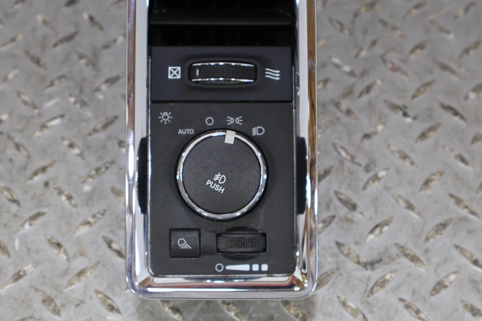 2013 Ram 1500- Headlight Switch
