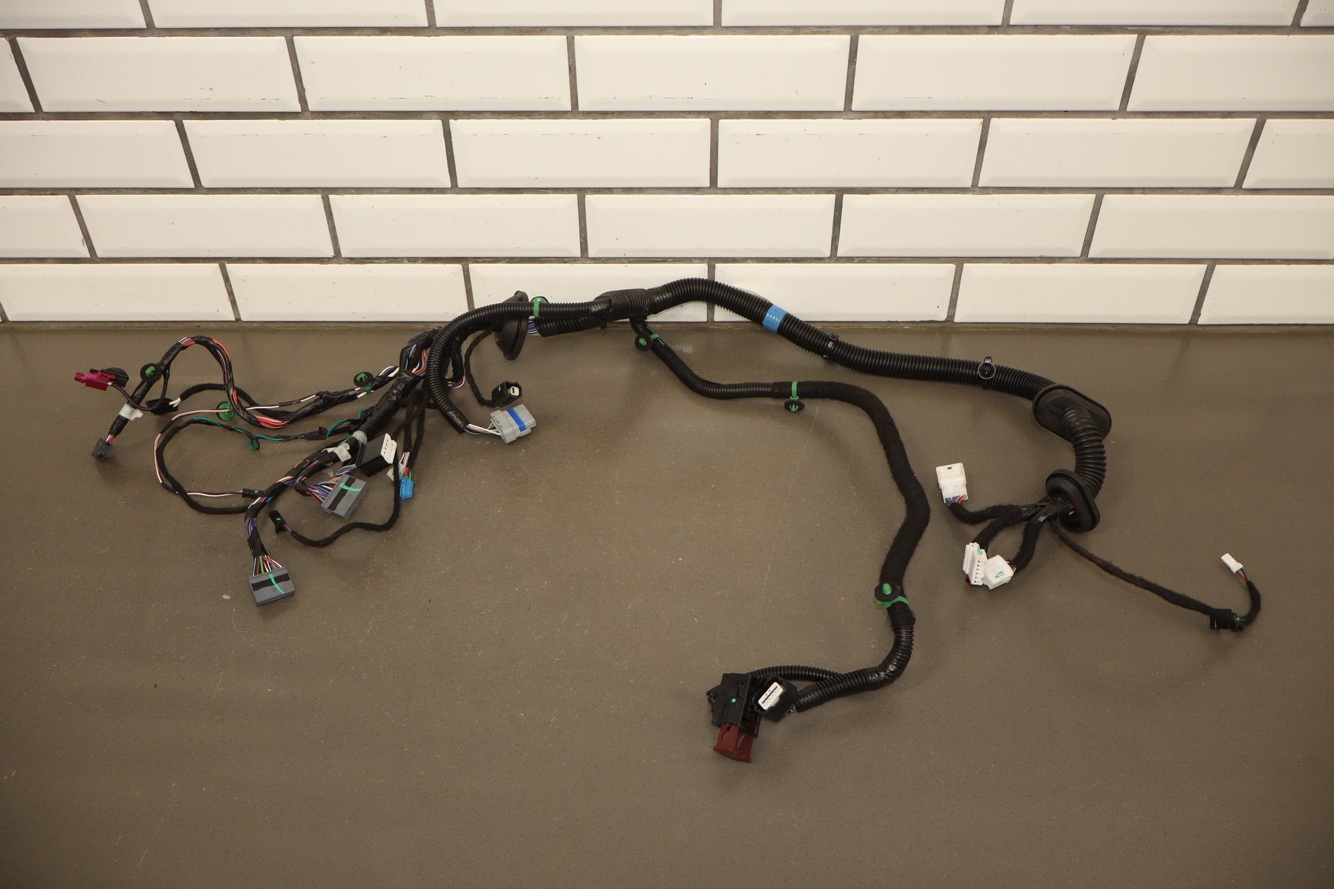 2013 Tesla Model S Door Wiring Harness 1004419-90-g OEM
