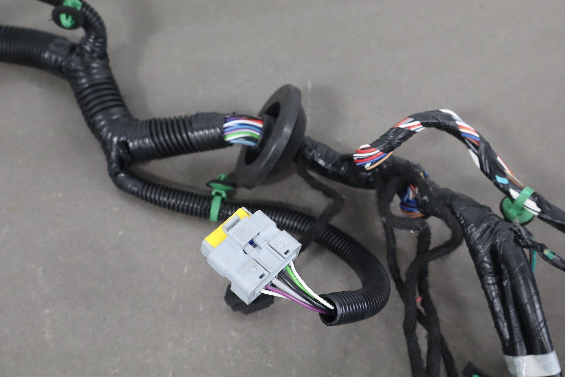 2013 Tesla Model S Door Wiring Harness 1004419-90-g OEM