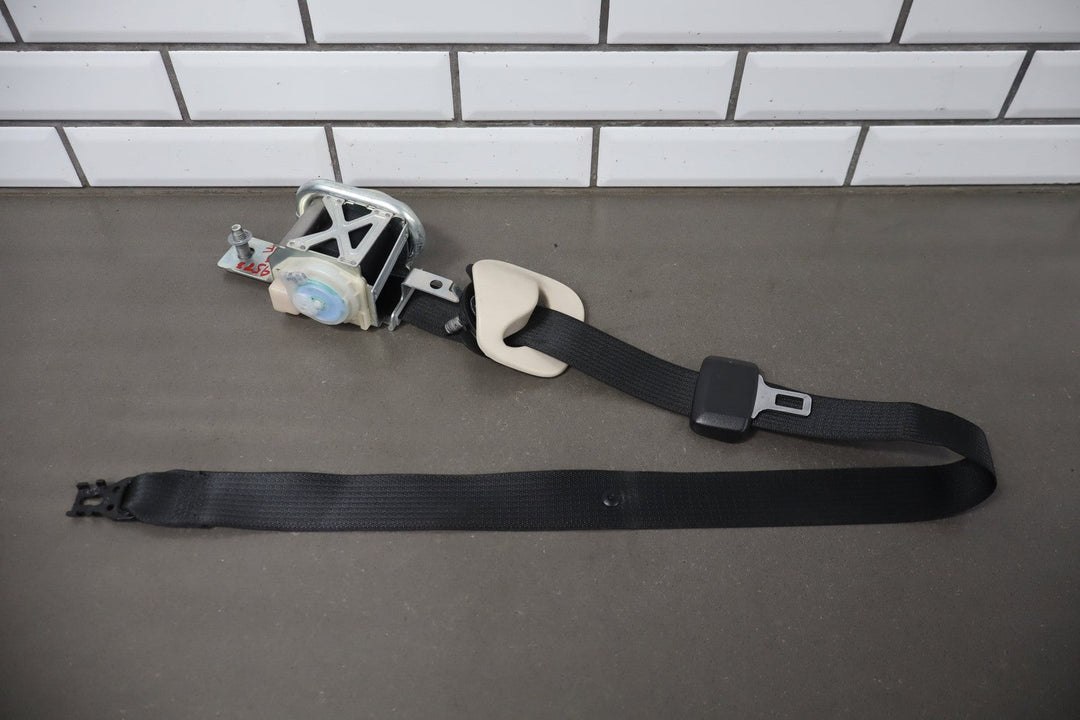 2013 Tesla Model S Right Front Seat Belt Black
