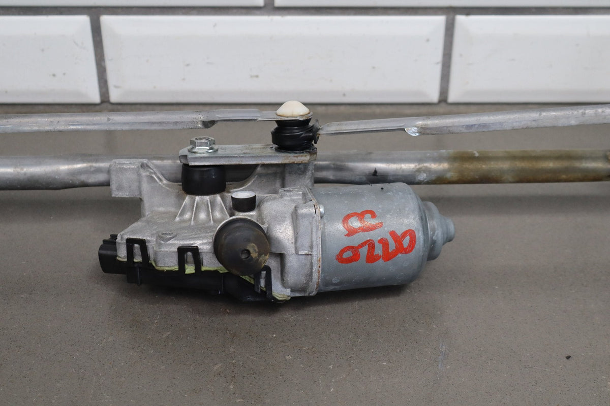 2014-15 Jeep Grand Cherokee SRT Front Wiper Motor 68190045AC