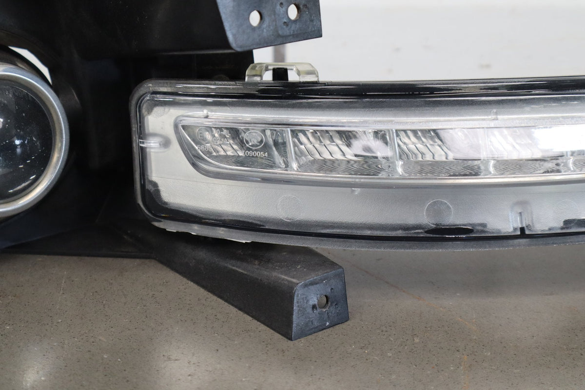 2014-16 Jeep Grand Cherokee SRT Right Fog Marker Light Assembly OEM