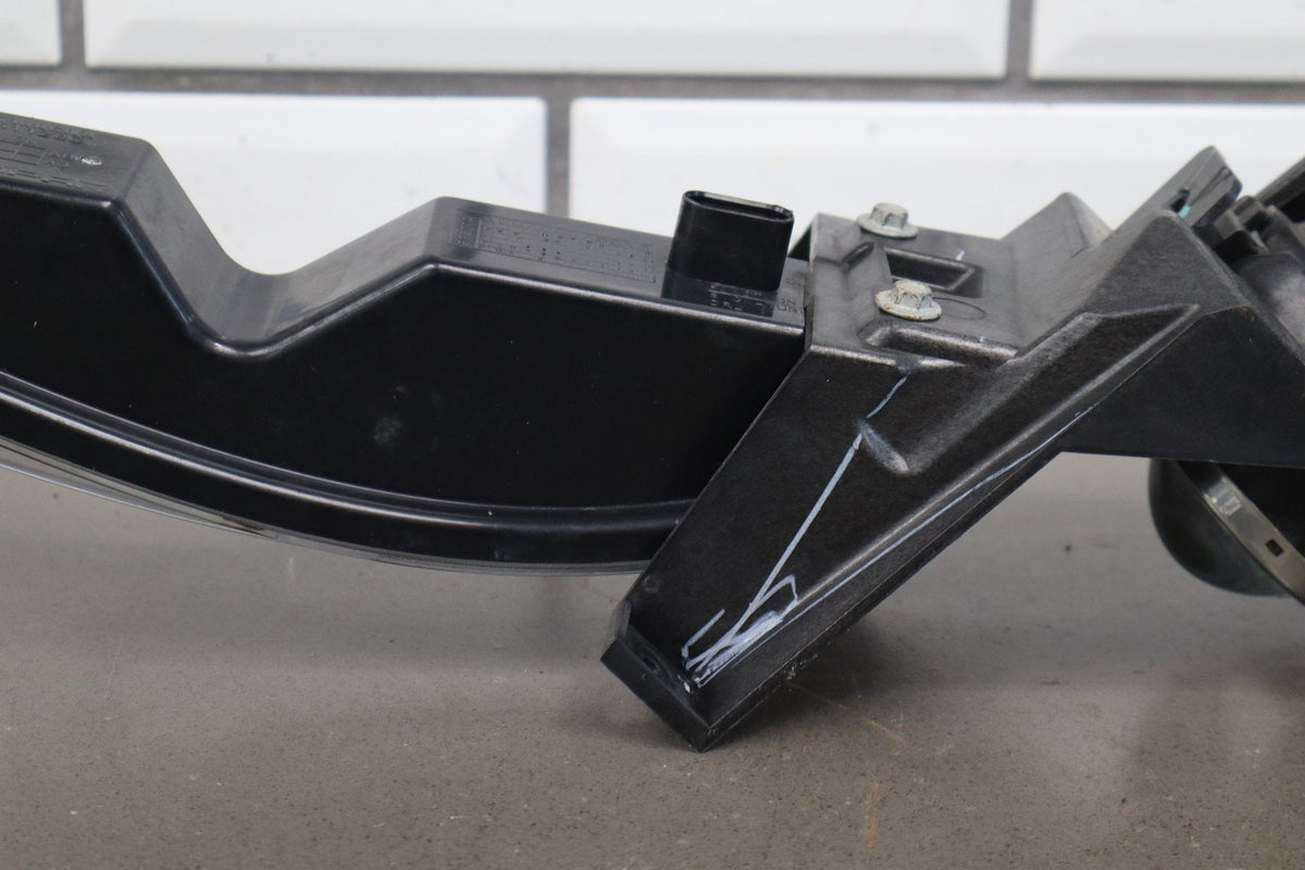 2014-16 Jeep Grand Cherokee SRT Right Fog Marker Light Assembly OEM