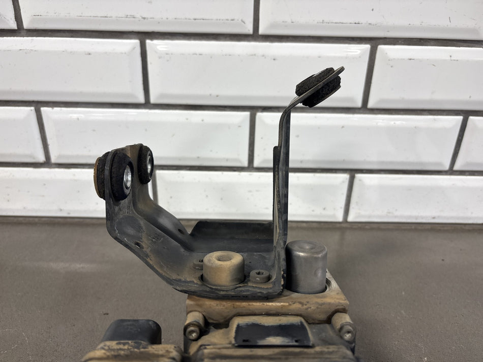 2014-2016 Ram 1500 OEM ABS Anti Lock Brake Pump Module Assembly 68196033AA
