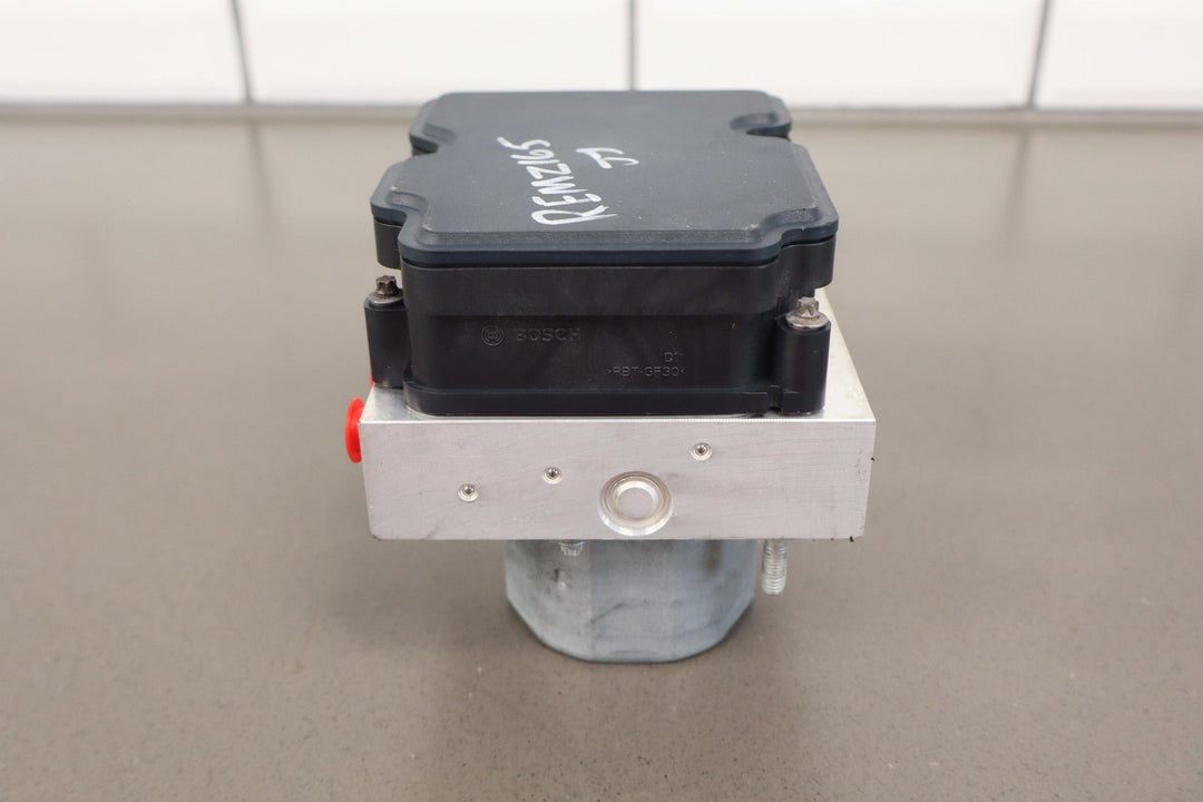 2014 - 2017 Maserati Ghibli ABS Anti - Lock Brake Pump Module (2265106516)