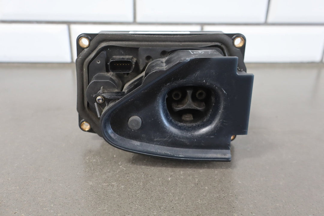 2014 - 2020 Tesla Model S GEN2 Inlet Charger Socket HV Chargeport 1026041 - 00 - M