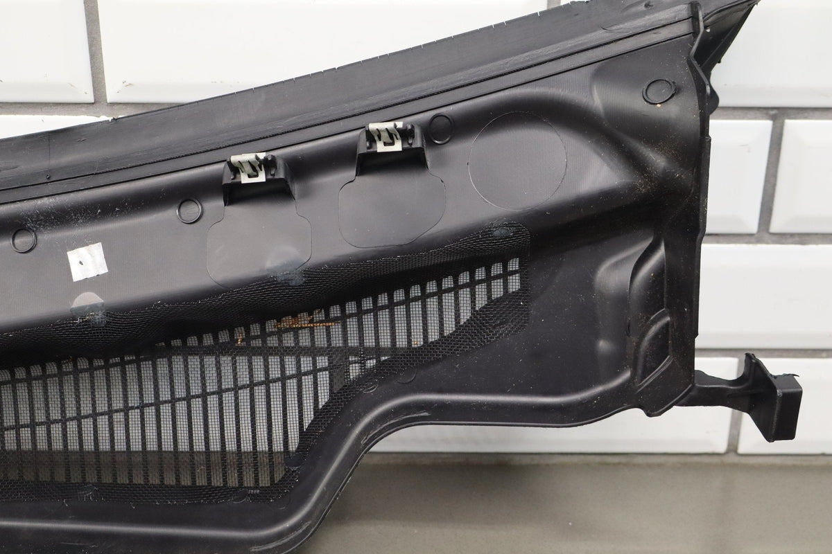 2014-21 Jeep Grand Cherokee SRT Cowl Vent Panel Black