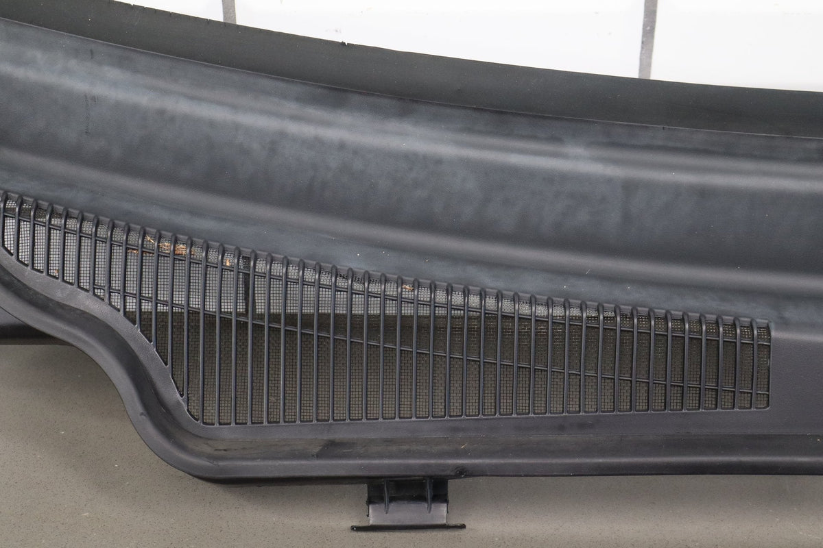 2014-21 Jeep Grand Cherokee SRT Cowl Vent Panel Black