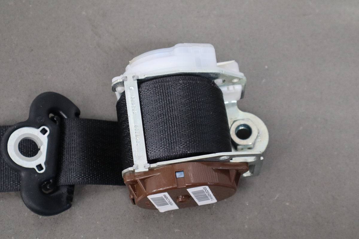 2014-21 Jeep Grand Cherokee SRT Left Rear Seat Belt Black X9