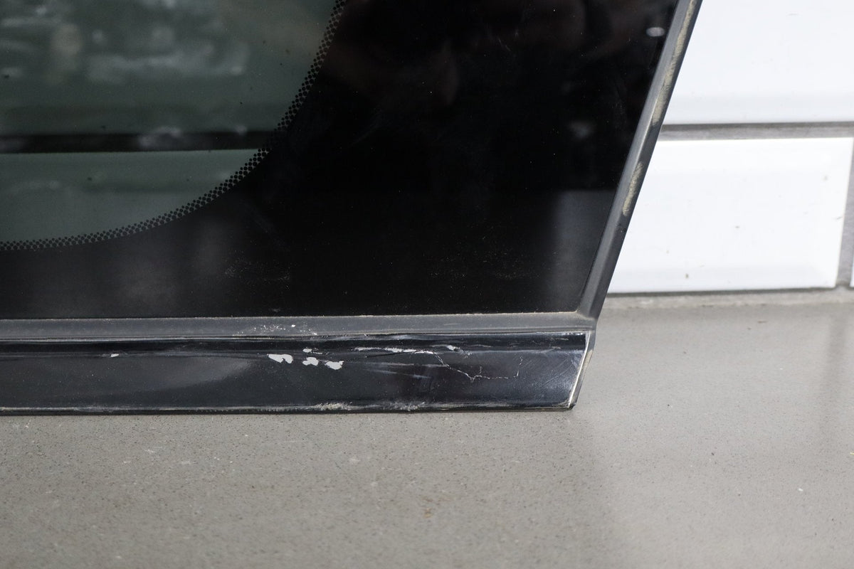 2014-21 Jeep Grand Cherokee SRT Right Quarter Glass 68210919AB