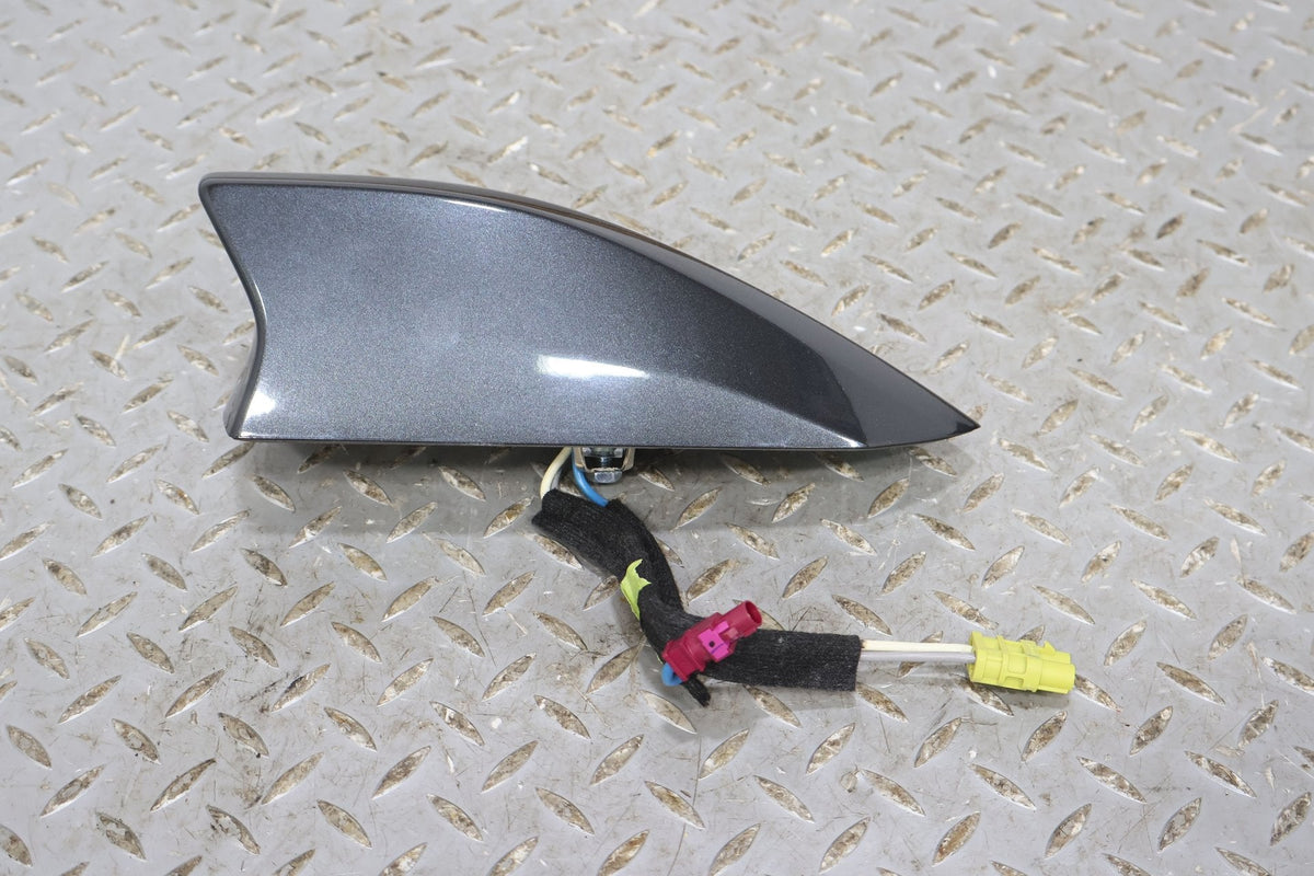 2014 Cadillac ELR- Antenna