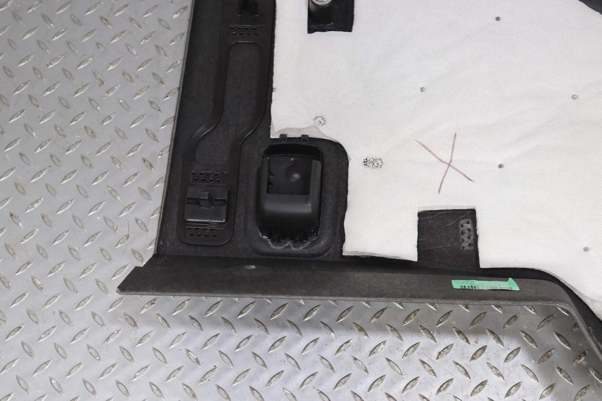 2014 Cadillac ELR- Parcel Shelf