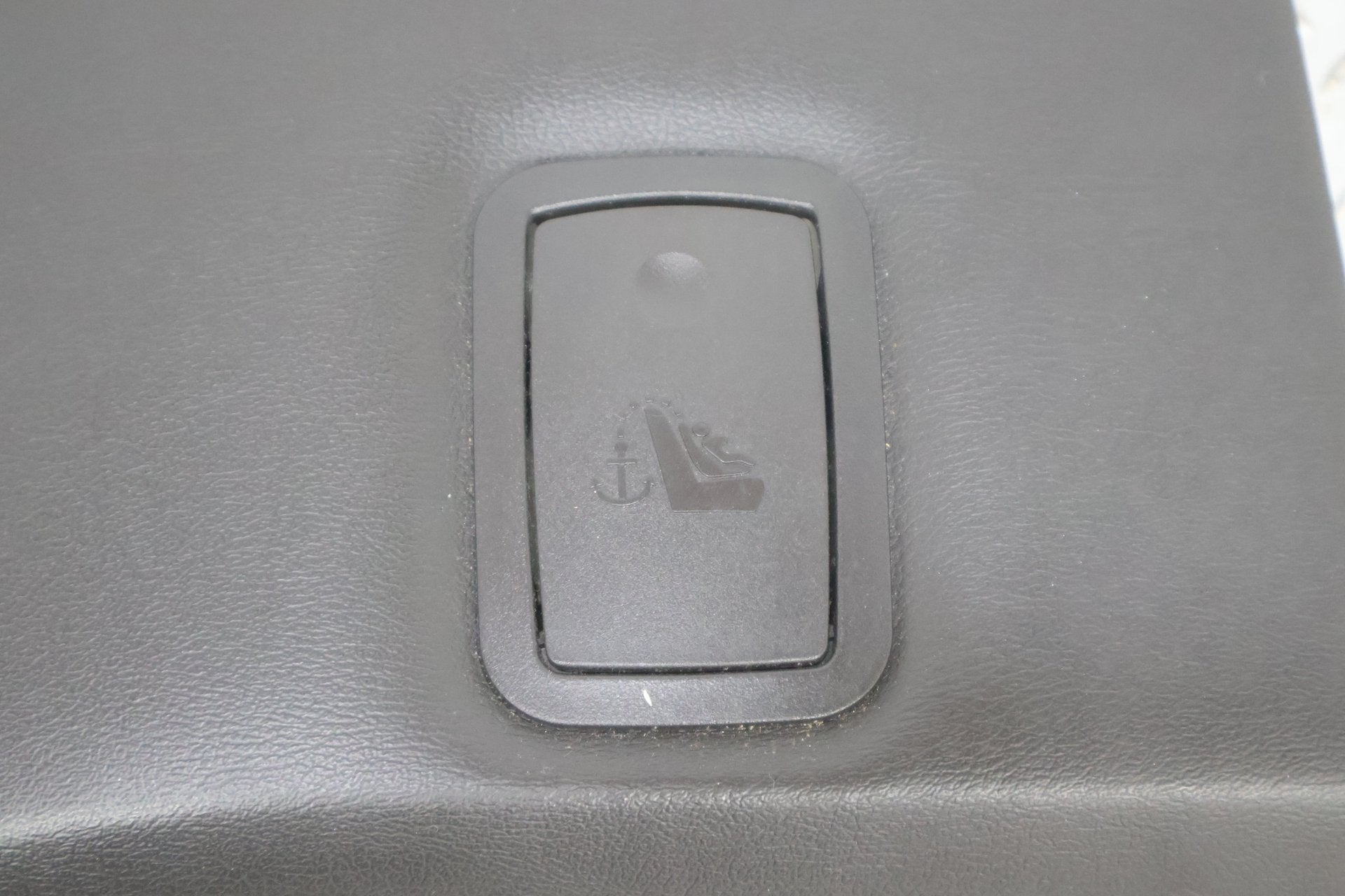 2014 Cadillac ELR- Parcel Shelf