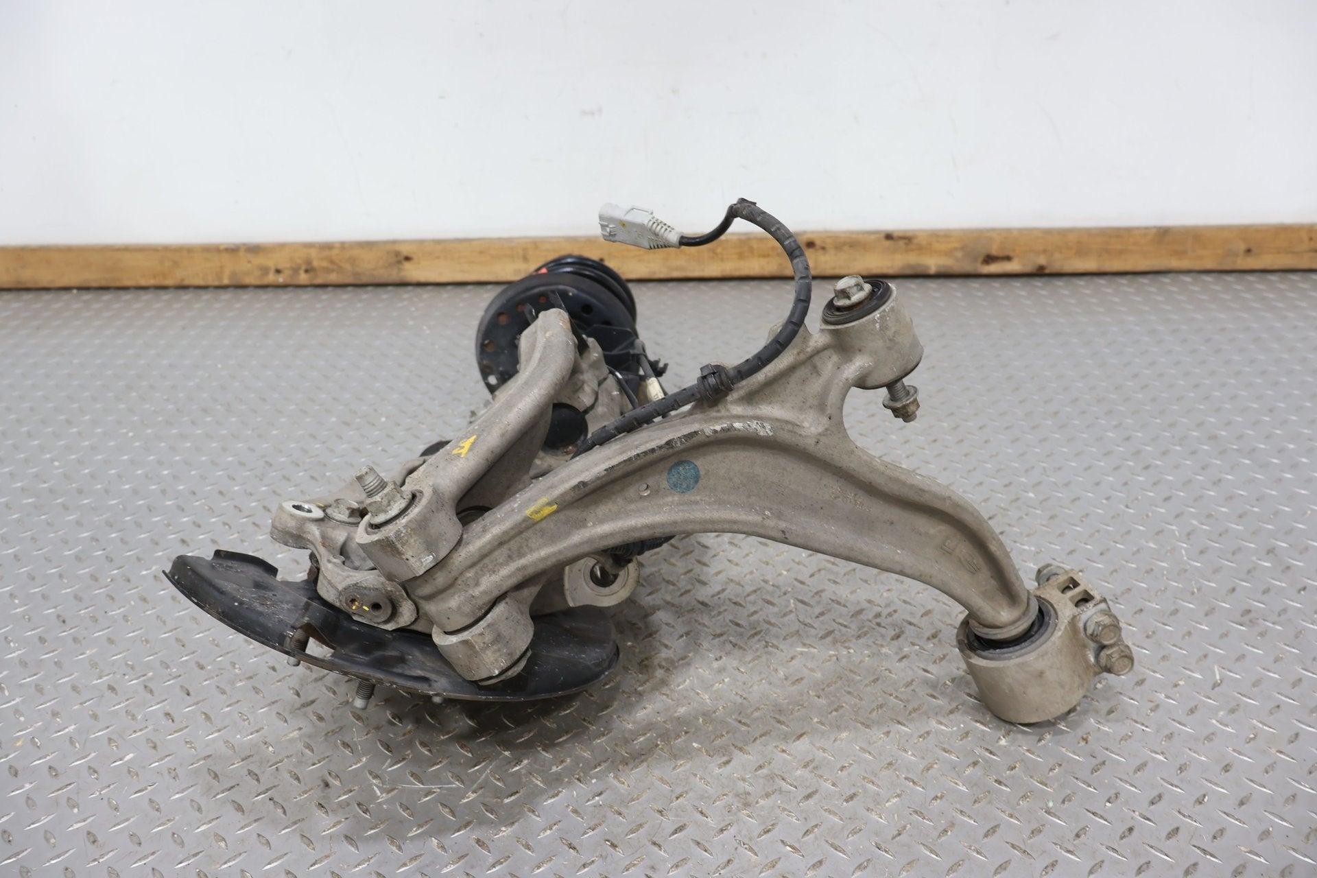 2014 Cadillac ELR- Right Front Suspension Knee