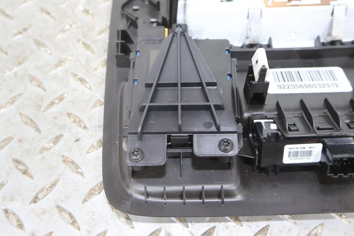 2014 Chevrolet Camaro- Front Console
