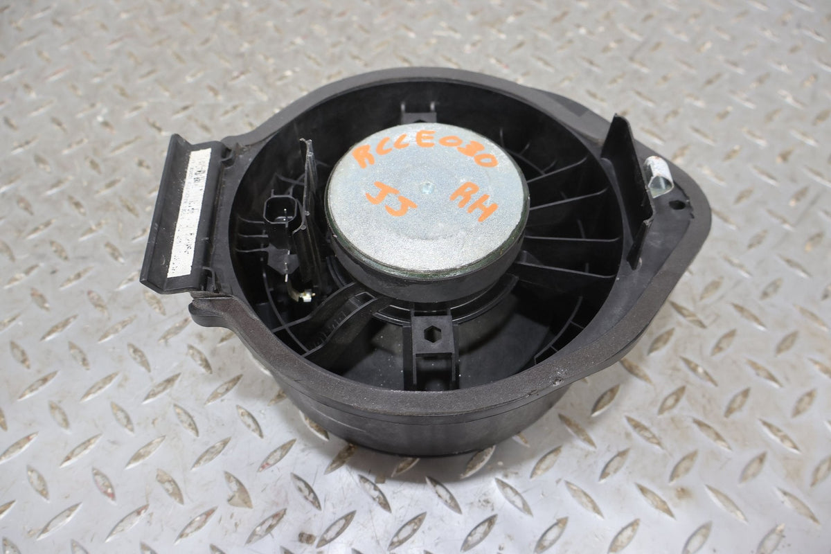 2014 Chevrolet Camaro- Speakers