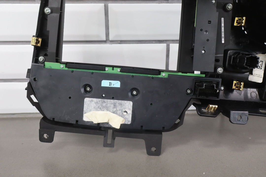 2014 Chevrolet Corvette Auto Temperature & Radio Controls