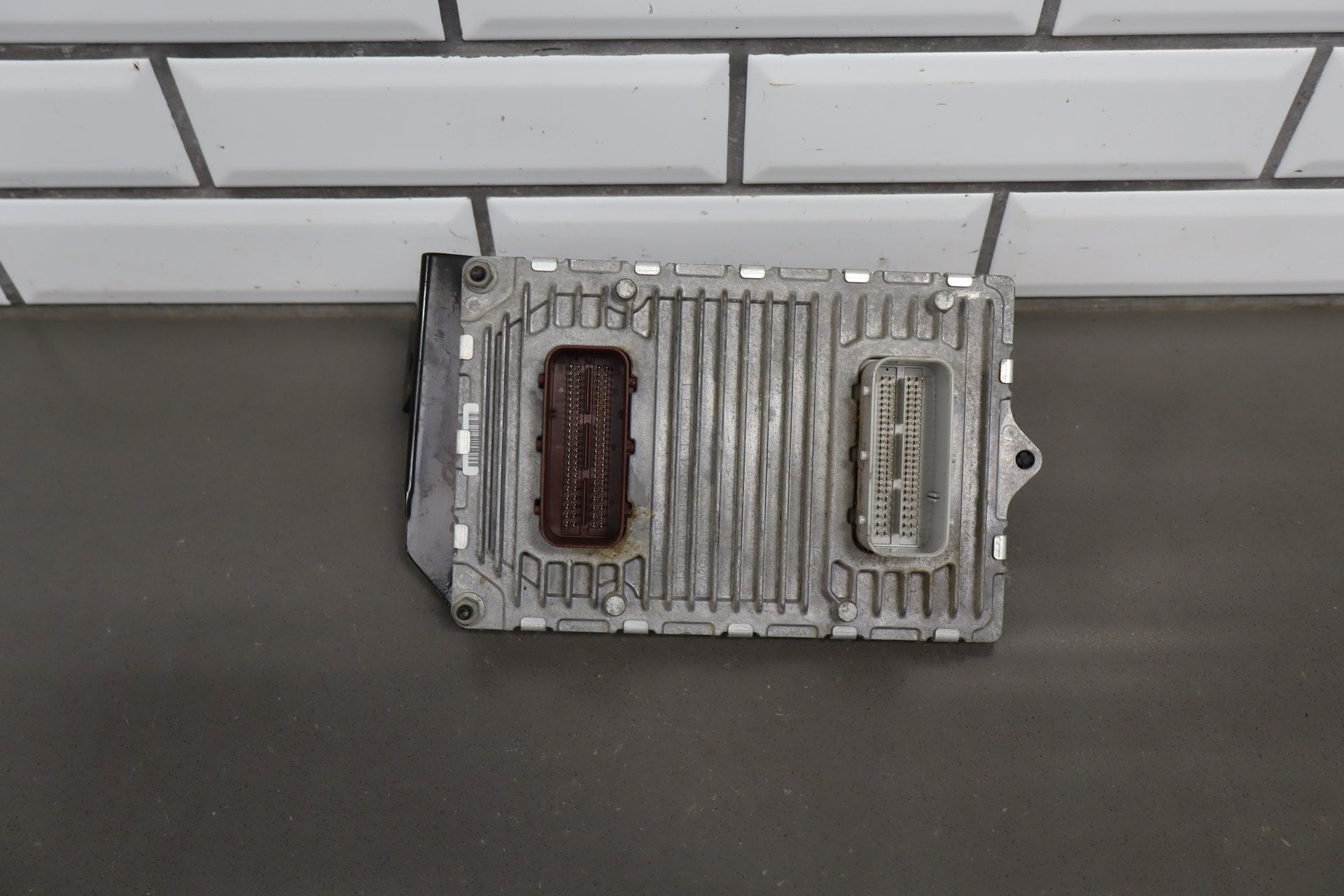 2014 Dodge Challenger 5.7LL Engine Computer