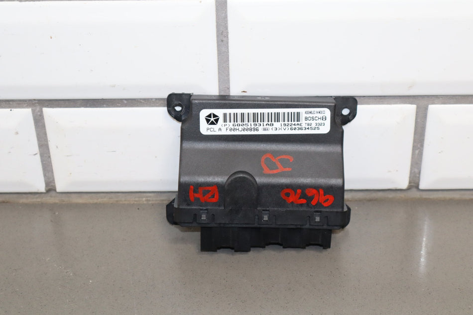 2014 Dodge Challenger Door Control Module OEM