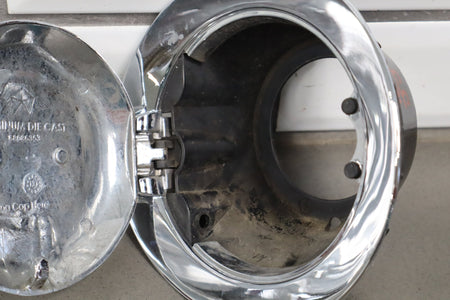 2014 Dodge Challenger Fuel Filler Door Ivory Tricoat Pearl PWD