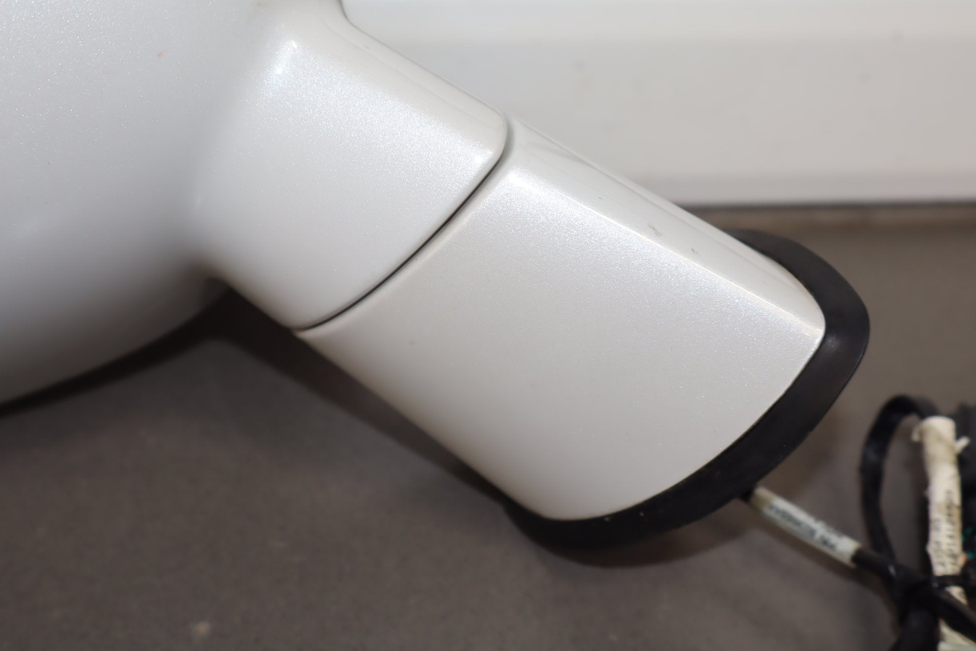 2014 Dodge Challenger Right Door Mirror Ivory Tricoat Pearl PWD