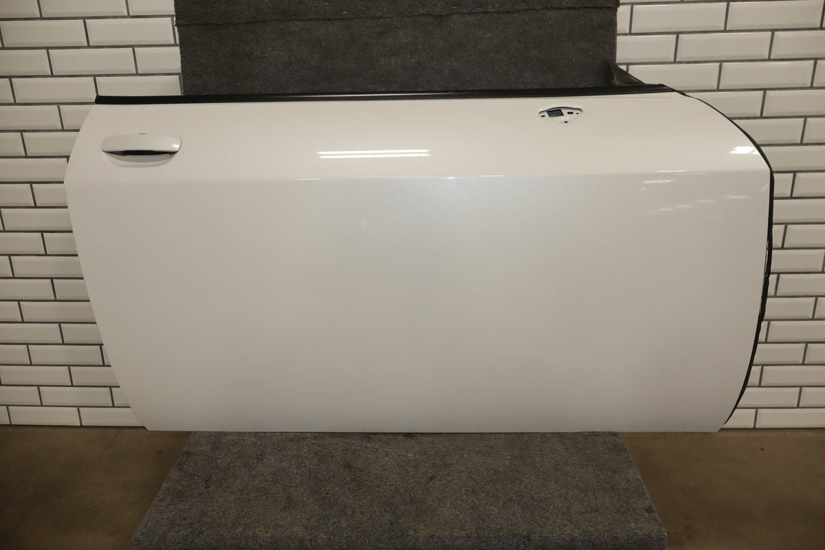 2014 Dodge Challenger Right Front Door Ivory Tricoat Pearl PWD