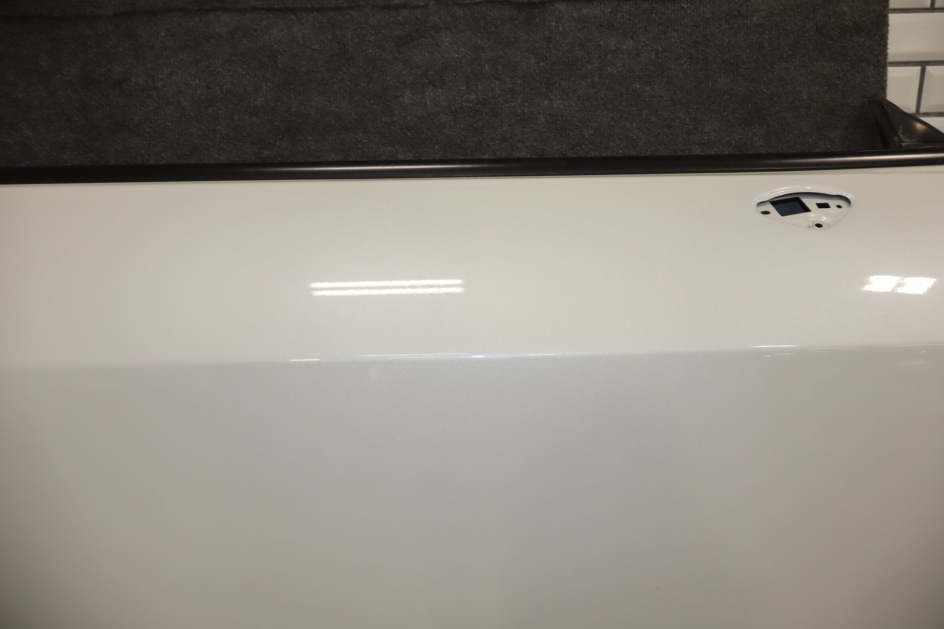 2014 Dodge Challenger Right Front Door Ivory Tricoat Pearl PWD