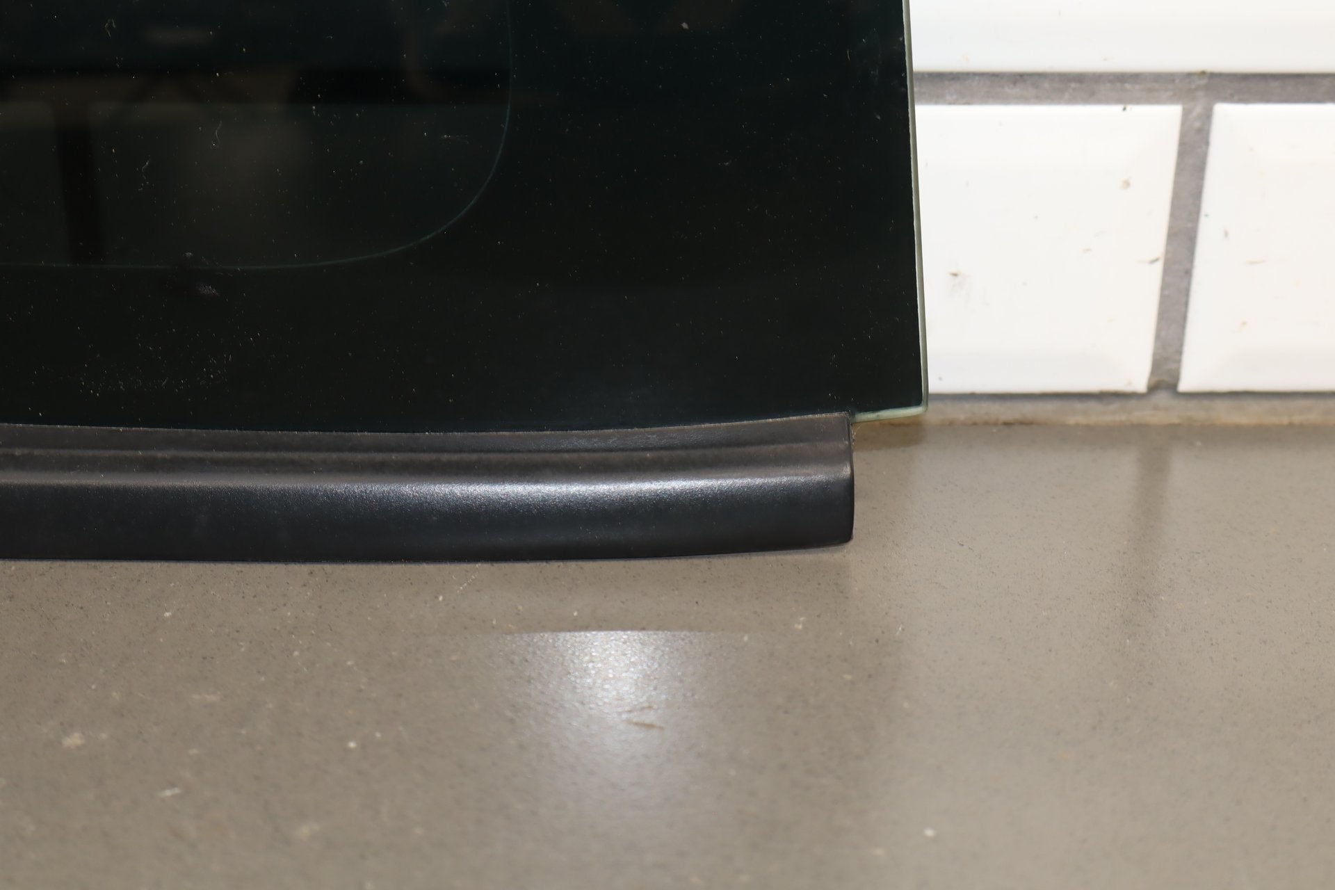 2014 Dodge Challenger Right Quarter Window OEM
