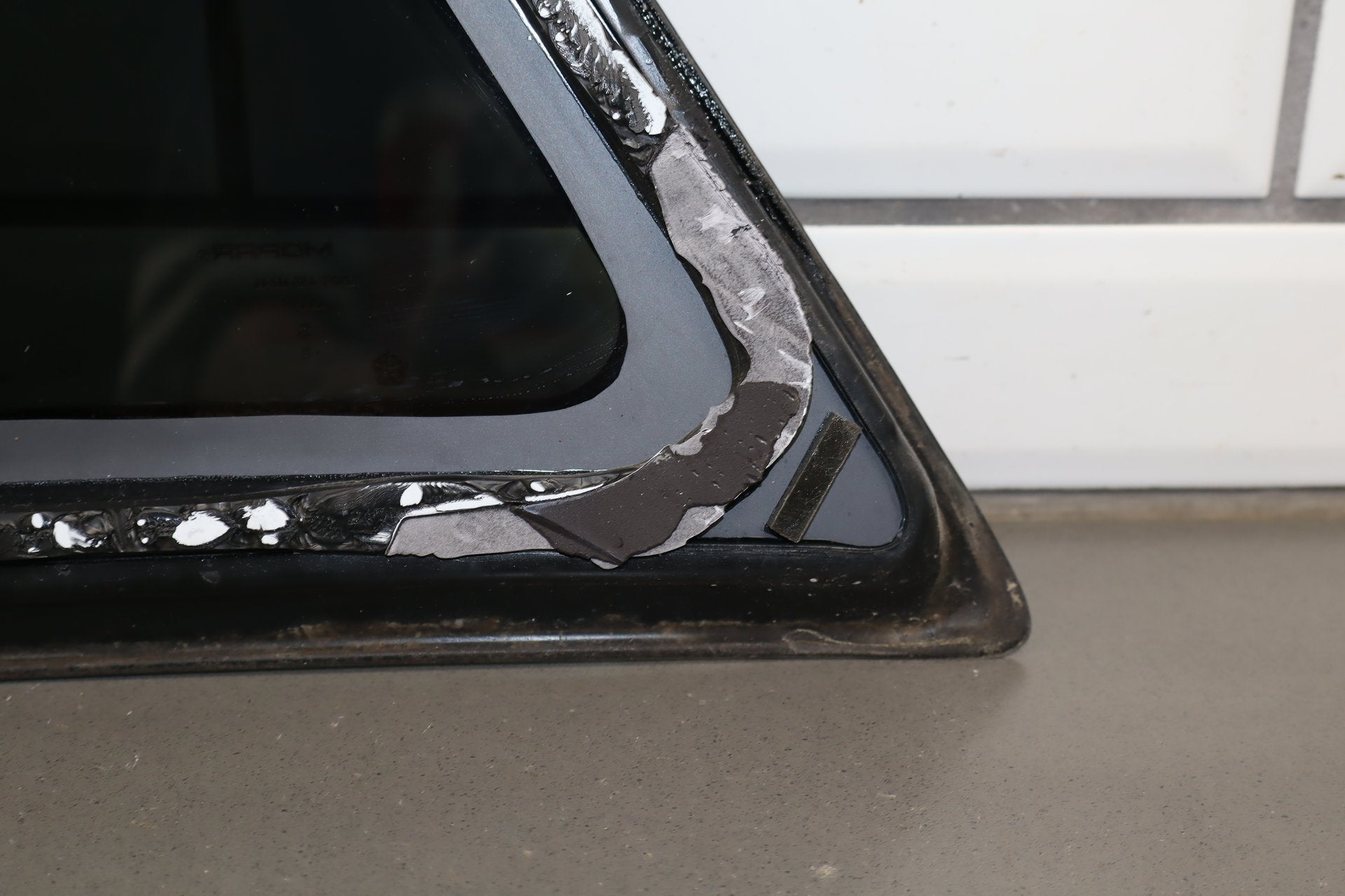 2014 Dodge Challenger Right Quarter Window OEM