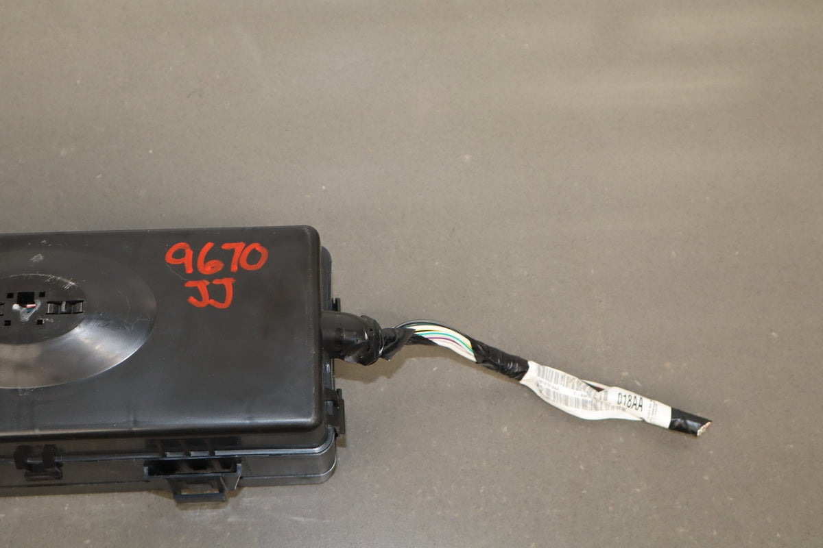 2014 Dodge Challenger R/T 5.7L Cabin Fuse Box