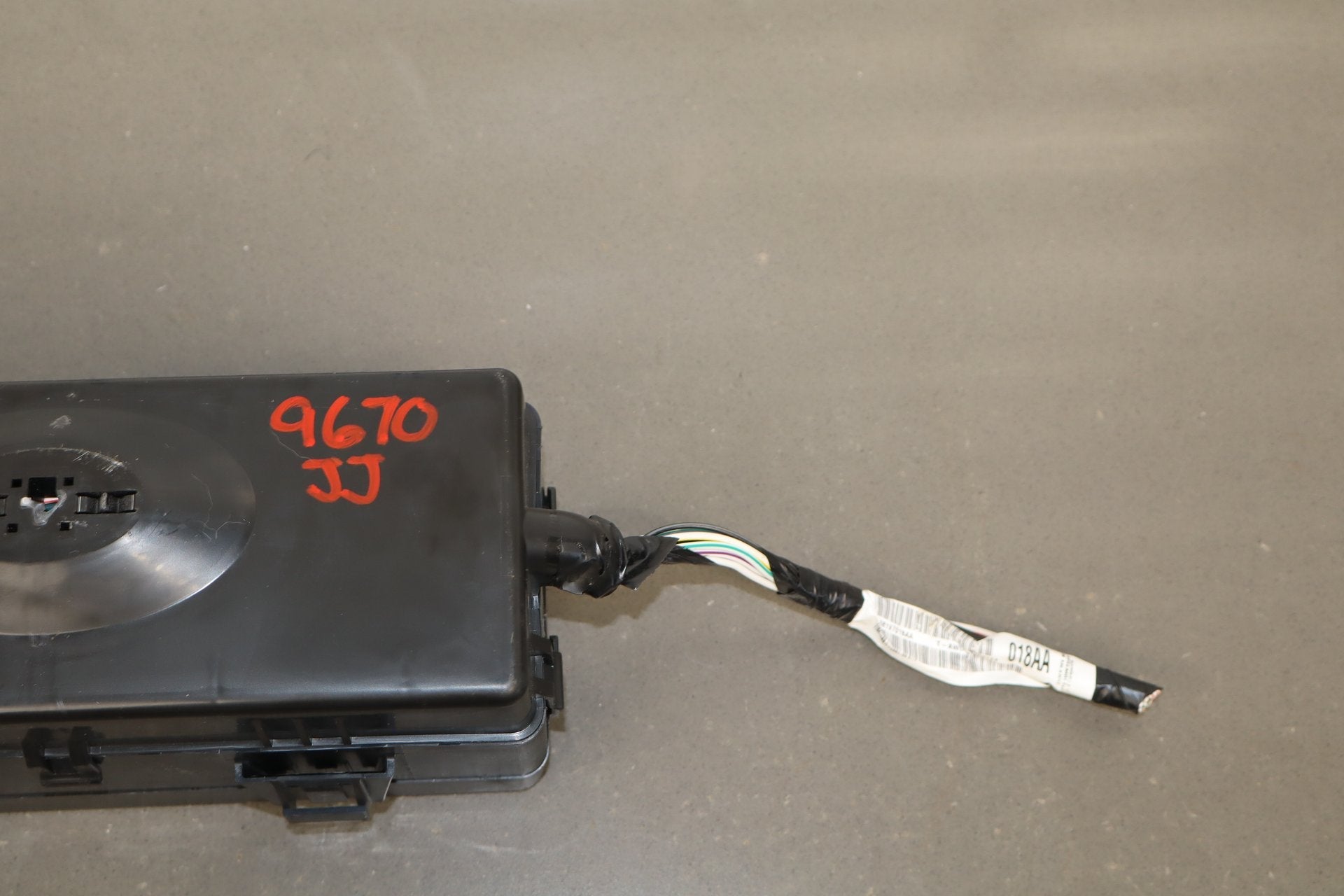 2014 Dodge Challenger R/T 5.7L Cabin Fuse Box