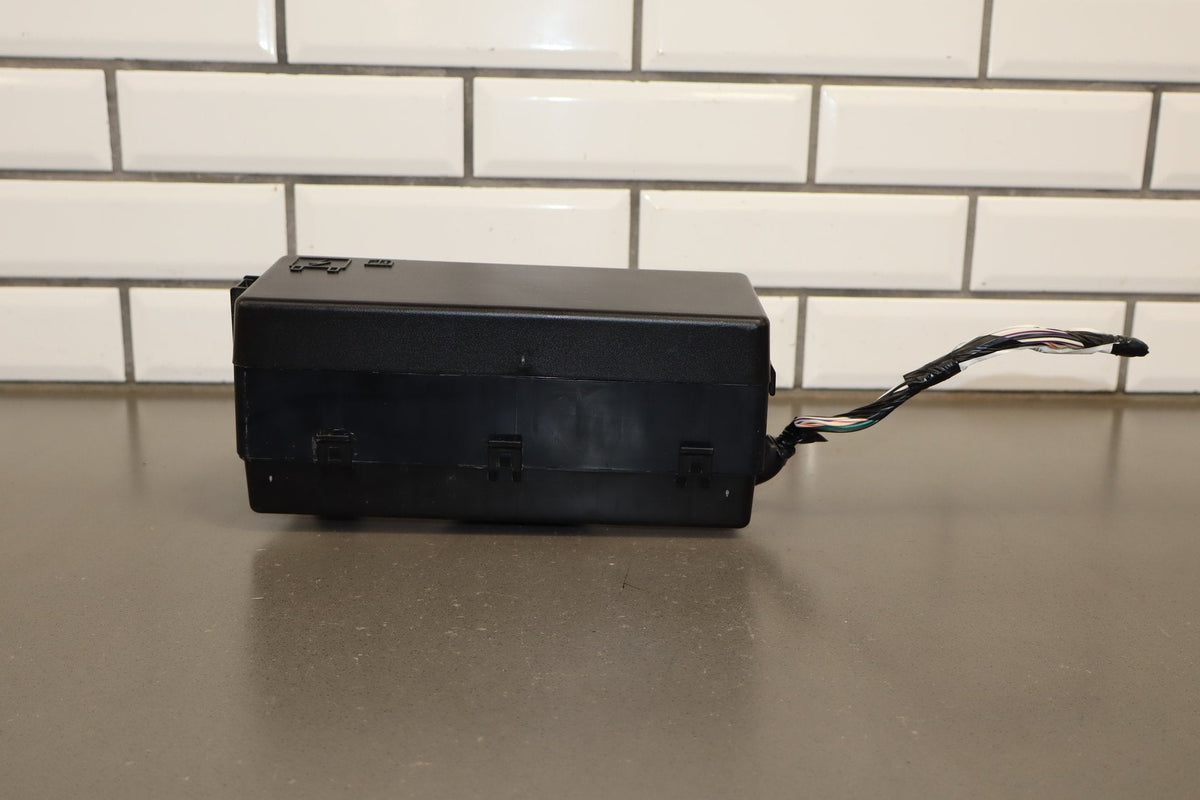 2014 Dodge Challenger R/T 5.7L Cabin Fuse Box