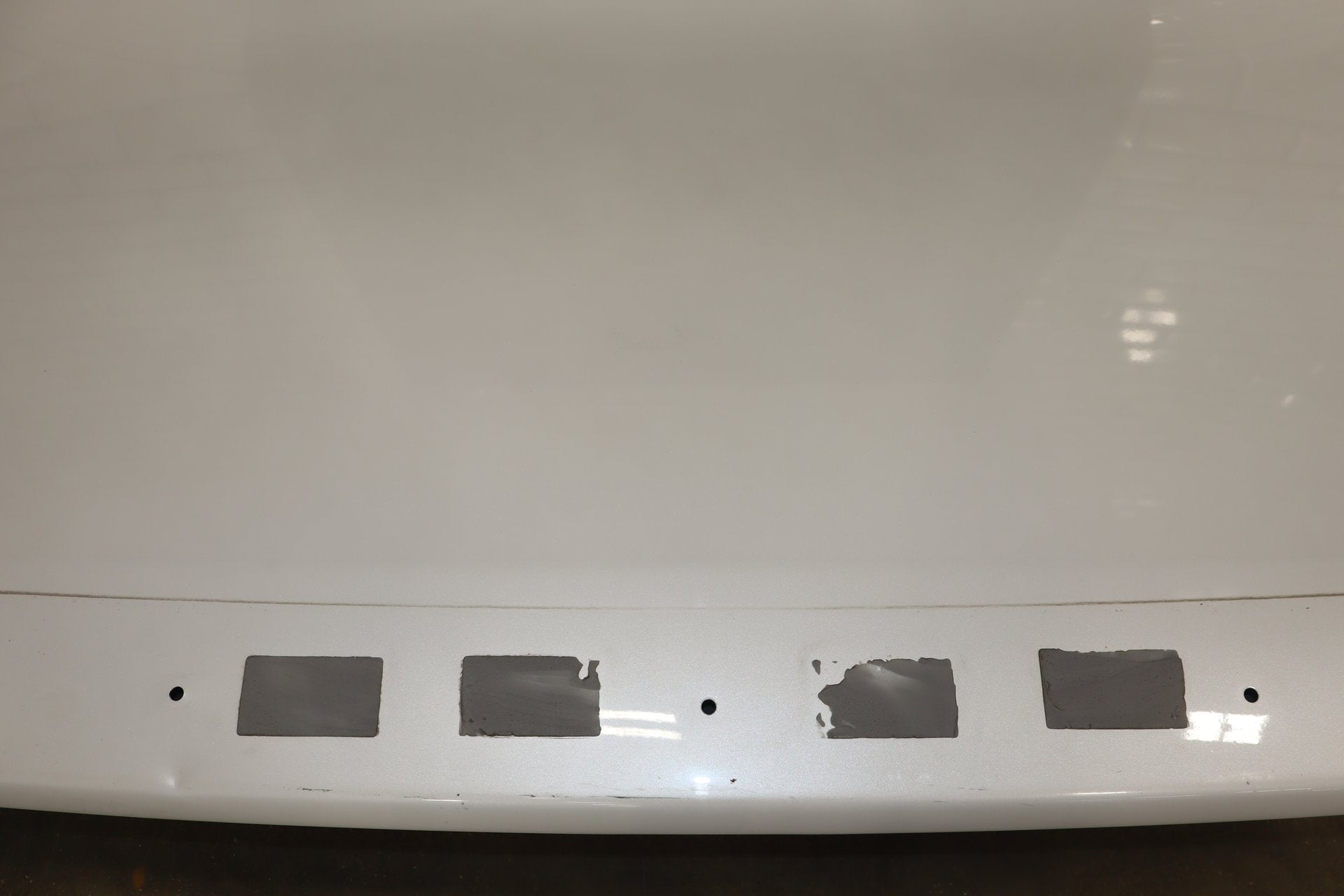 2014 Dodge Challenger R/T Decklid/Tailgate Ivory Tricoat Pearl PWD