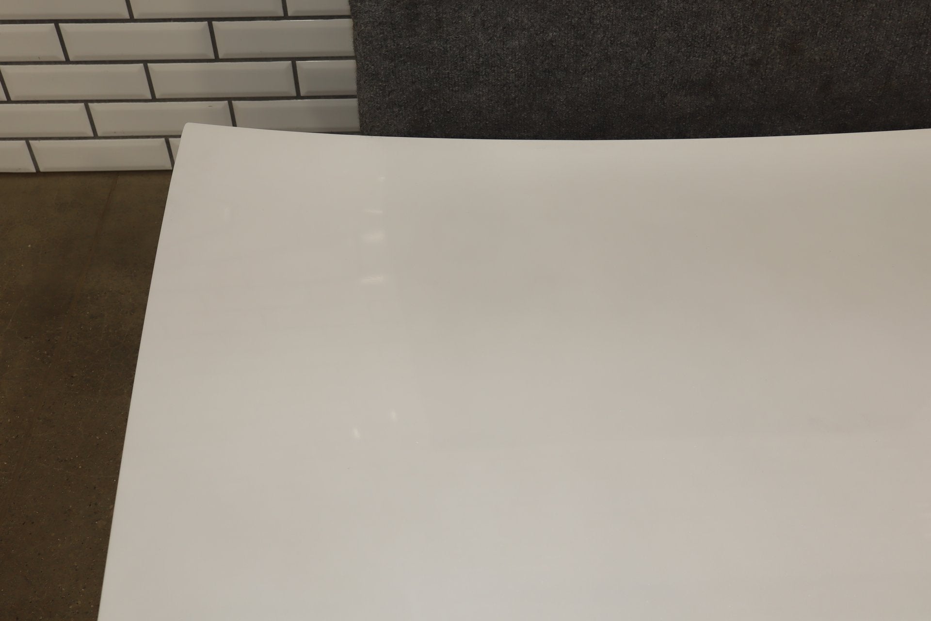 2014 Dodge Challenger R/T Decklid/Tailgate Ivory Tricoat Pearl PWD