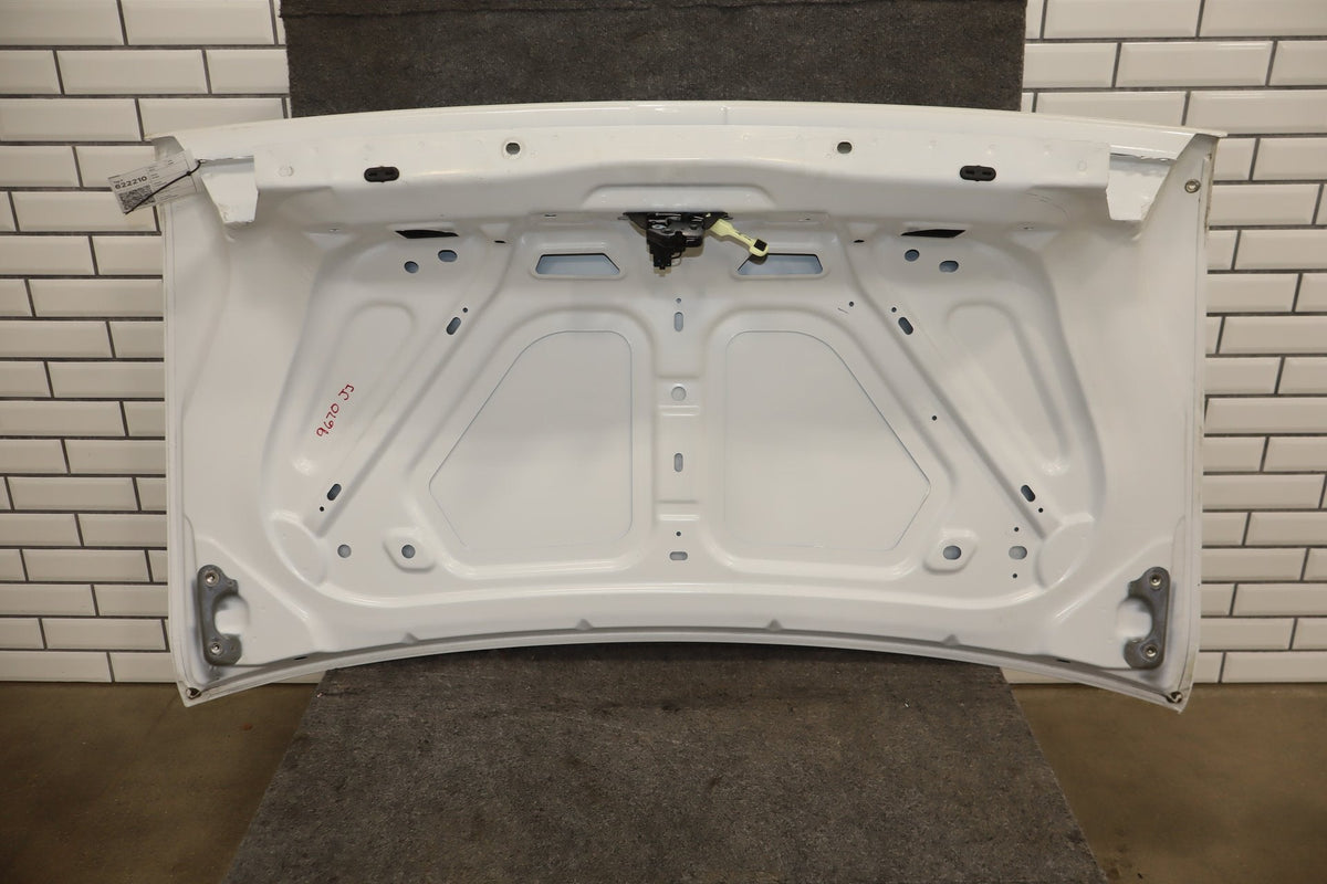 2014 Dodge Challenger R/T Decklid/Tailgate Ivory Tricoat Pearl PWD