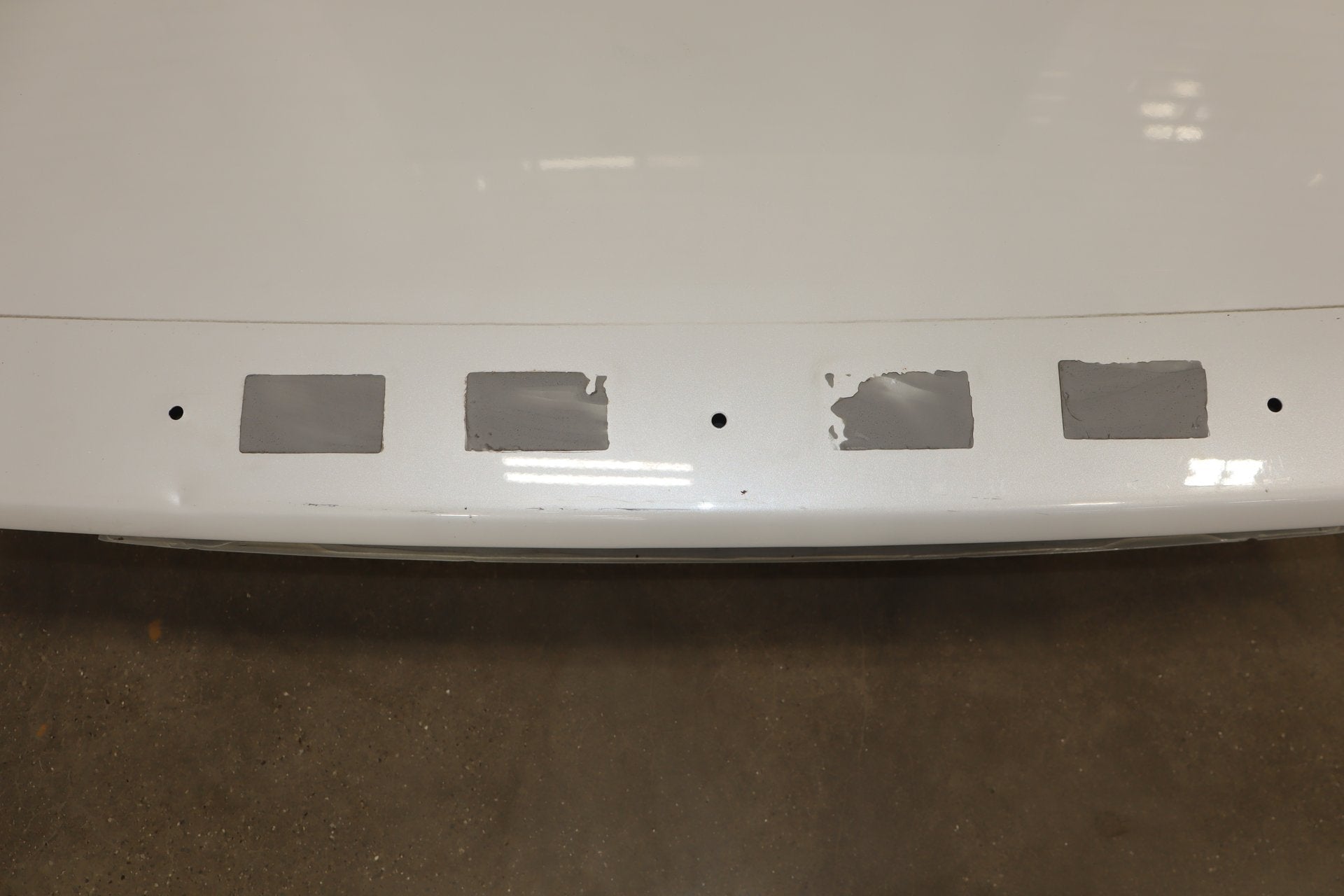 2014 Dodge Challenger R/T Decklid/Tailgate Ivory Tricoat Pearl PWD