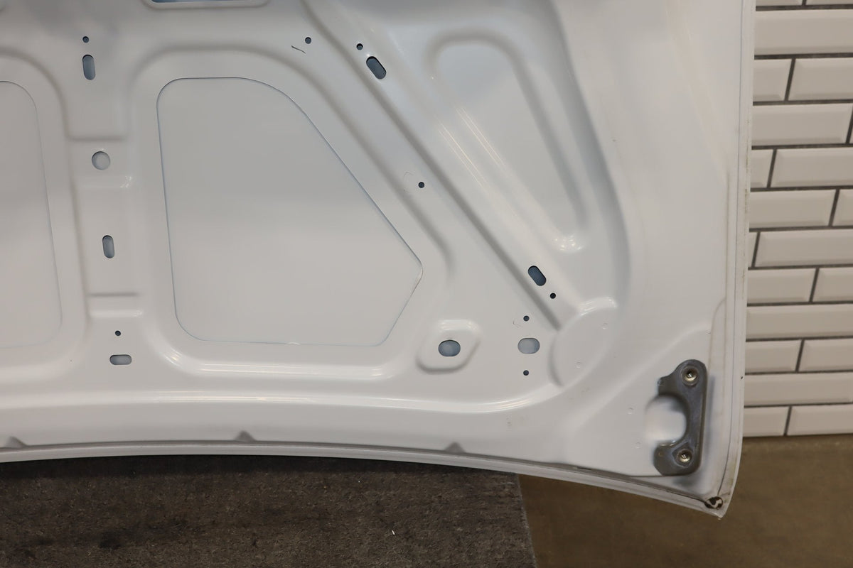 2014 Dodge Challenger R/T Decklid/Tailgate Ivory Tricoat Pearl PWD