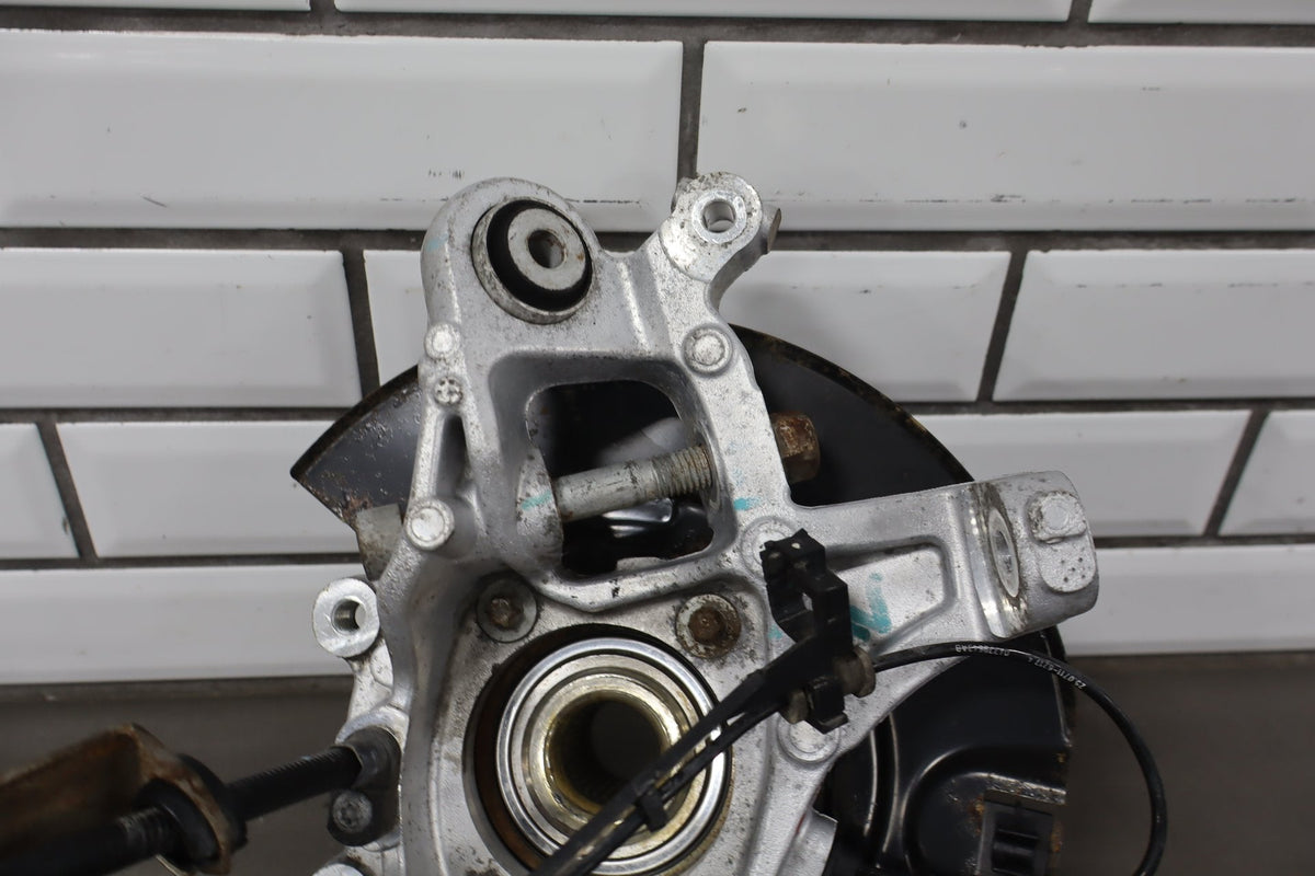 2014 Dodge Challenger R/T Left Rear Suspension Spindle