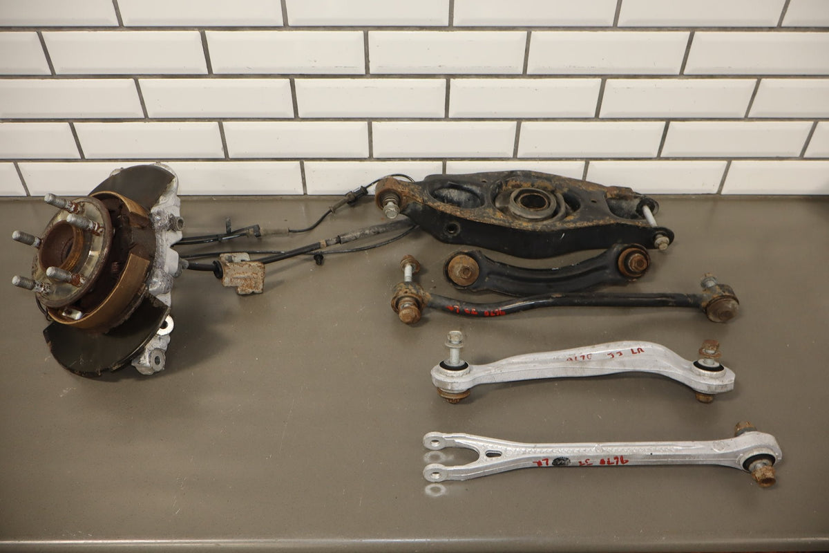 2014 Dodge Challenger R/T Left Rear Suspension Spindle