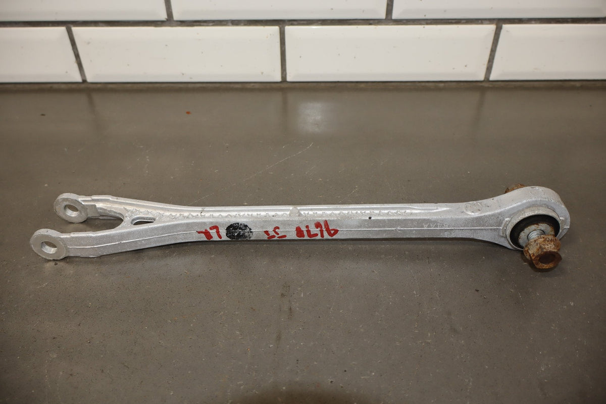 2014 Dodge Challenger R/T Left Rear Suspension Spindle