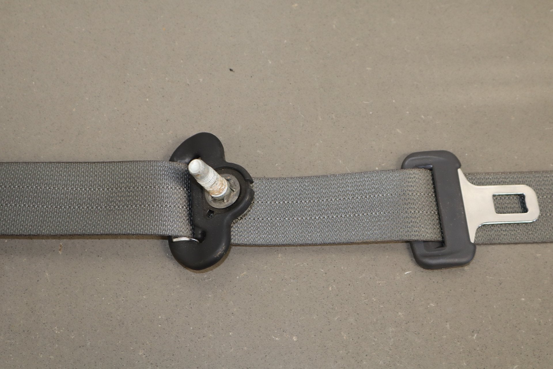 2014 Dodge Challenger R/T Right Rear Seat belt Dark Slate Gray DV