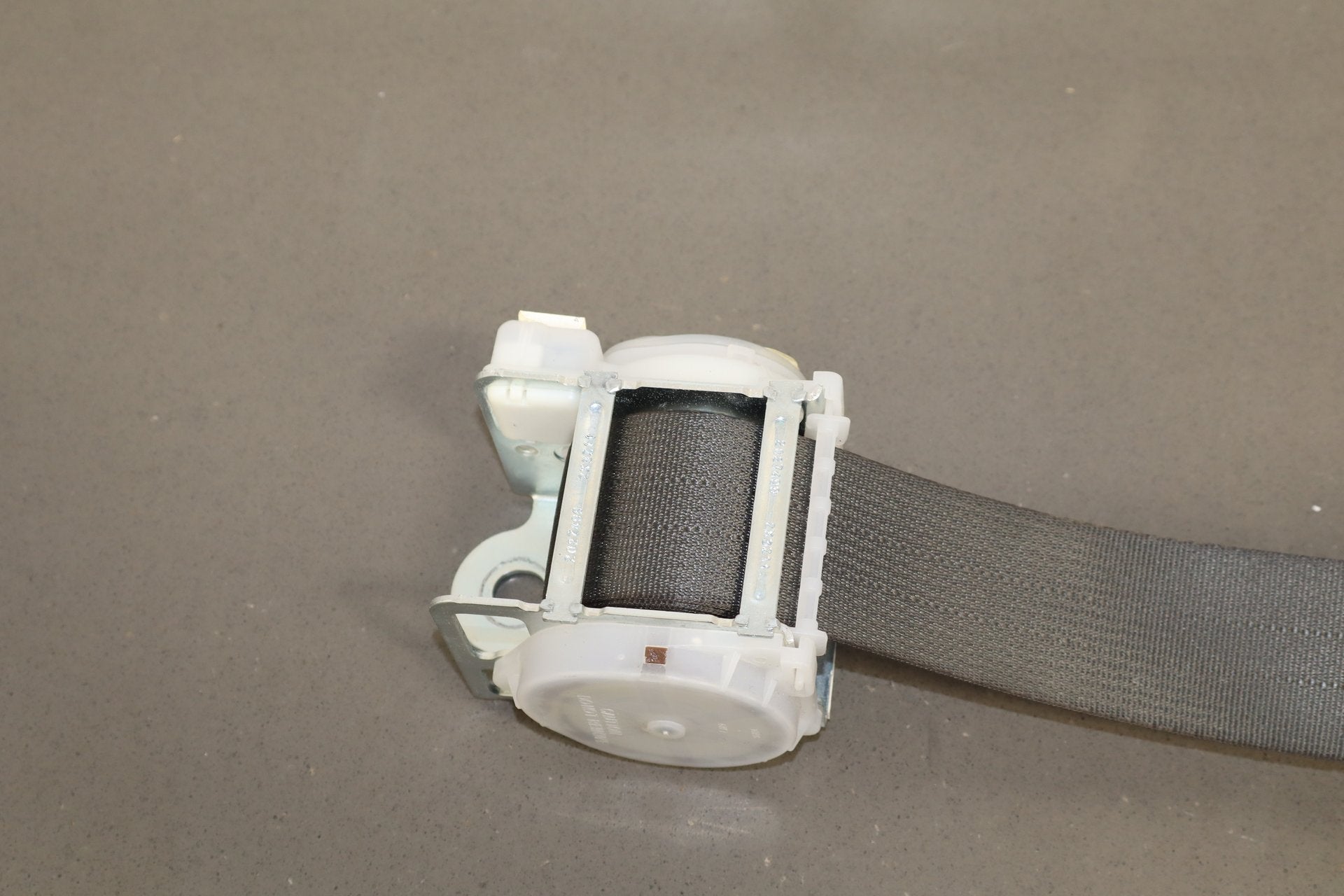 2014 Dodge Challenger R/T Right Rear Seat belt Dark Slate Gray DV