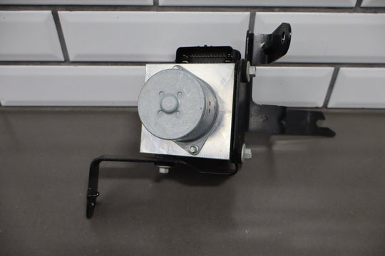 2014 Ford Mustang Hertz Penske GT ABS Brake Unit OEM